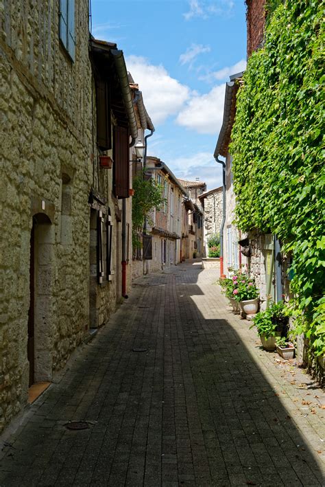 Montpezat De Quercy Tarn Et Garonne Vaxjo Flickr