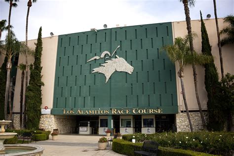 Current Thoroughbred Racing Entries for Los Alamitos via Equibase 4