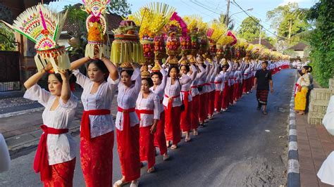 Galungan Kuningan Bali | Ubuntu Bali