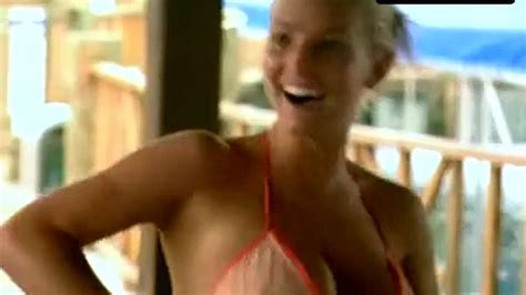 Jessica Simpson Bikini Scene In Newlyweds Nick And Jessica Porn Videos