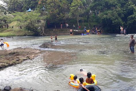 Keseruan Di Wisata Air Terjun Temam Lubuklinggau Saat Libur Lebaran