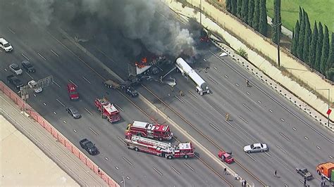 Big Rig Crash Fire Prompt Closure Of All Sb Lanes On 5 Fwy In Griffith