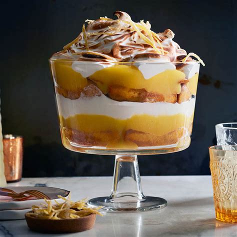 Lemon Meringue Trifle Recipe Chatelaine Recipe Trifle Recipe