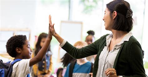 3 Ways To Foster A Strong Teacher Student Relationship Uwa Online