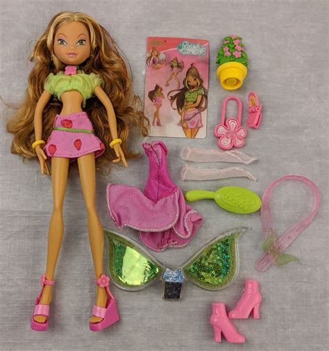 Winx Club 9″ Dolls by Mattel – Fakie Spaceman
