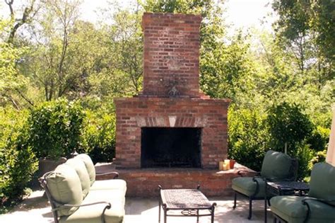 Outdoor Fireplace Design Styles - Landscaping Network