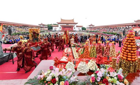 福建莆田：海内外近万人参加湄洲妈祖祖庙纪念妈祖诞辰1063周年大会暨春祭大典