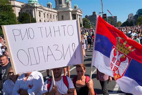 PORUKE IZ SUSJEDSTVA ZA SB NAKON BROJNIH PROTESTA ALI I UOČI