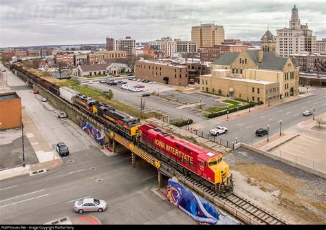 Railpictures Net Photo Iais Iowa Interstate Railroad Ge Es Ac At