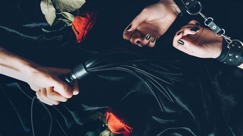 Dominação E Submissão - O que é ser switcher no BDSM? Conheça quem vive entre a dominação e a ...