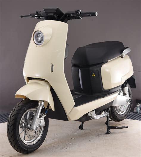 Fashion Style More Popular Electric Scooter Aima N With Eec Ce Eu