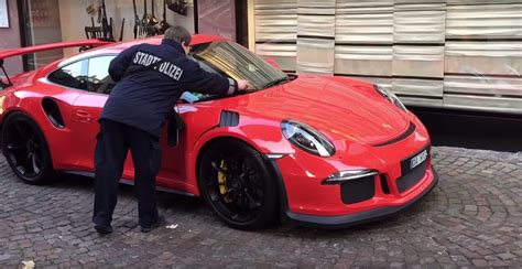 Porsche 911 Camera