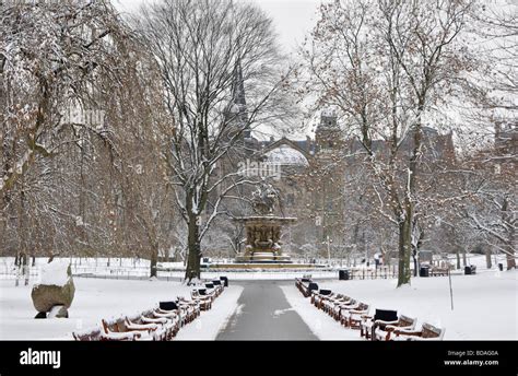 Scottish Street Snow Hi Res Stock Photography And Images Alamy