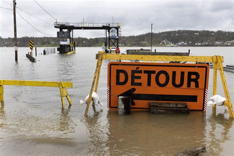 Flood Update Water Levels Will Peak Late This Evening And A Glimmer