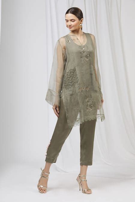 Buy Green Organza Kurta Notched Round Inner Embroidered And Pant Set