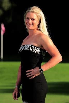 9 Latest Hot Suzann Pettersen Bikini Pics