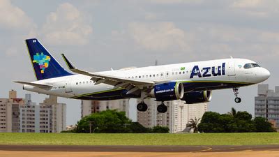 PR YRW Airbus A320 251N Azul Linhas Areas Brasileiras Juan Cosmo