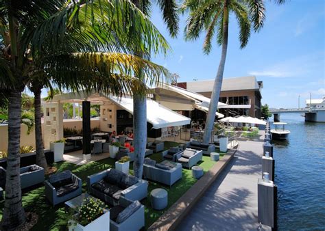 Kaluz Restaurant - Miami Awning