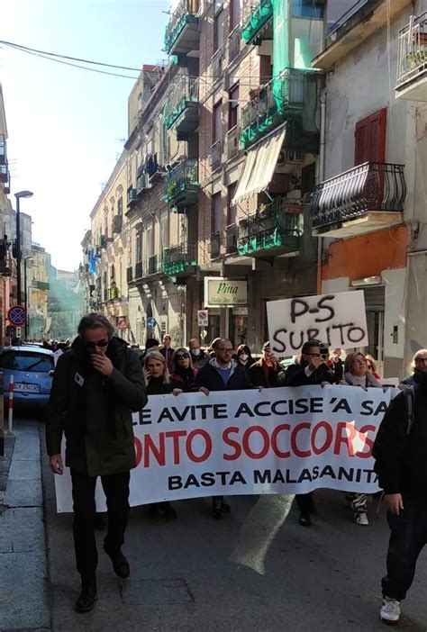 Galleria Protesta Per La Riapertura Del Pronto Soccorso Di