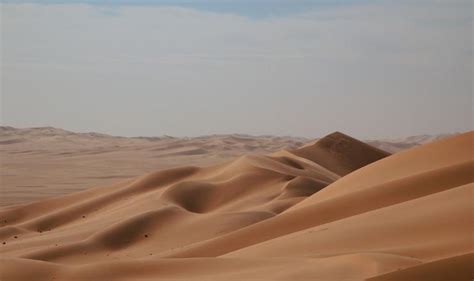 Meteo Aéroport de Djanet Tiska Inedbirene Ifri Algérie Illizi