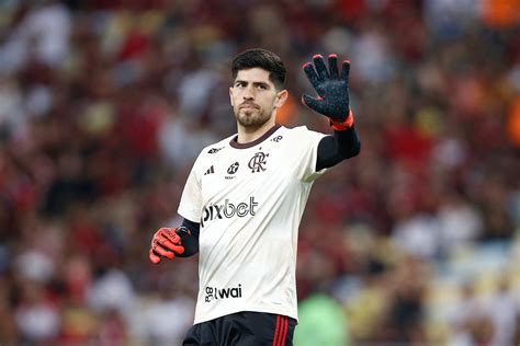 Rossi do Flamengo revela desejo de transferência para Premier League