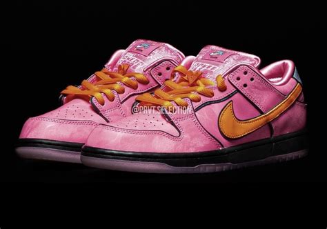 The Powerpuff Girls X Nike Sb Dunk Low Blossom Fd2631 600 Vibeant