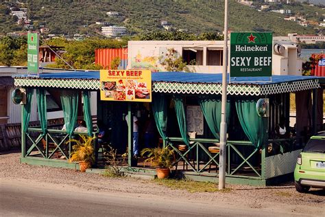 Caribbean Features: Creole Cuisine - PILOT GUIDES