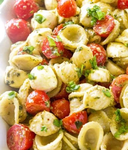 Caprese Pesto Orecchiette Pasta Salad - Faxo