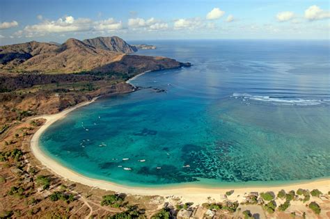 Pantai Maluk Pantai Eksotis Nan Tersembunyi Di Sumbawa Barat Where