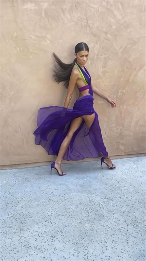 Zendaya Looks Fierce In A Skimpy Plunging Dress For The Bet Awards As