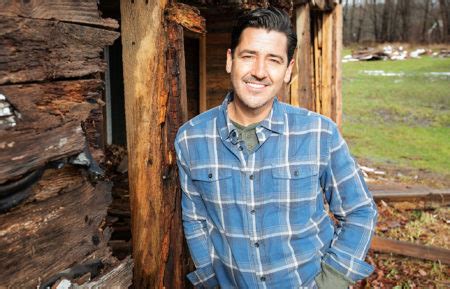 Farmhouse Fixer Hgtv Reality Series Where To Watch