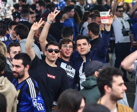 Fotos Las Peñas Oviedistas Celebran Los 96 Años Del Equipo En La