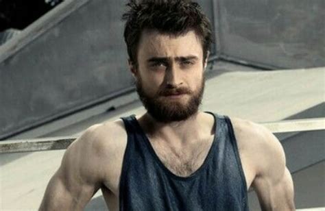 Daniel Radcliffe Nudo L Attore Di Harry Potter Mostra Il Pisello Bitchyx