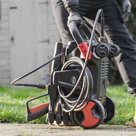 Aquarover140 1800w 140 Bar Pressure Washer Find A Local Gardener