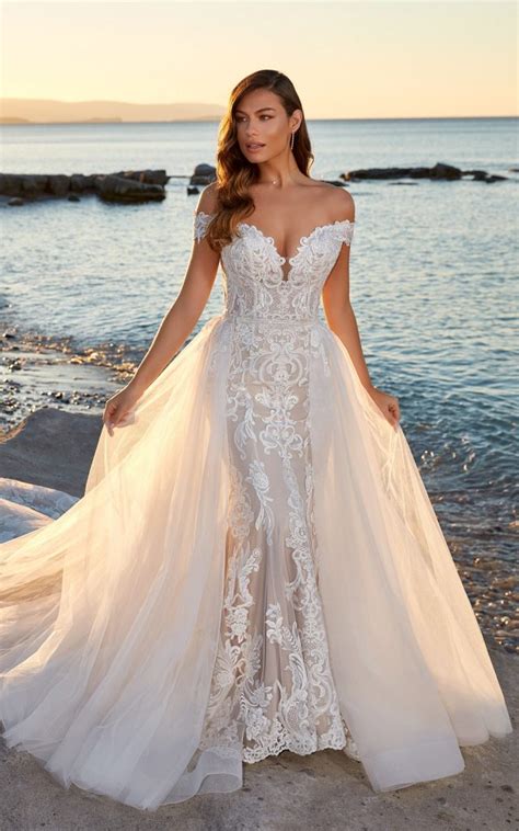 Wedding Dress Trends Perfect For Your 2023 Or 2024 Wedding Laura And Leigh Bridal