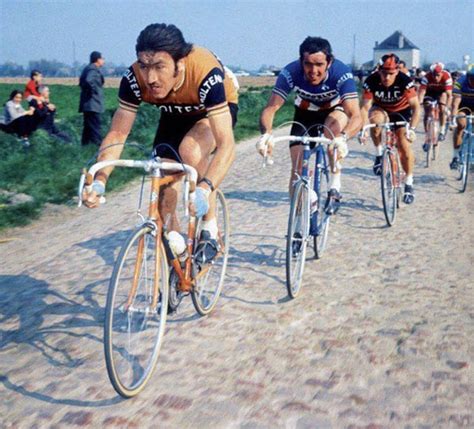 Eddy Merckx En Roger De Vlaeminck Parijs Roubaix Retro Fietsen Fietsen