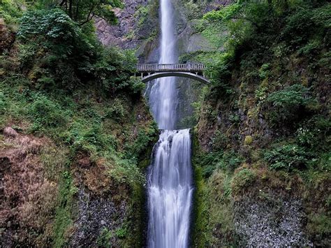 Multnomah Falls (Portland) - Visitor Information & Reviews