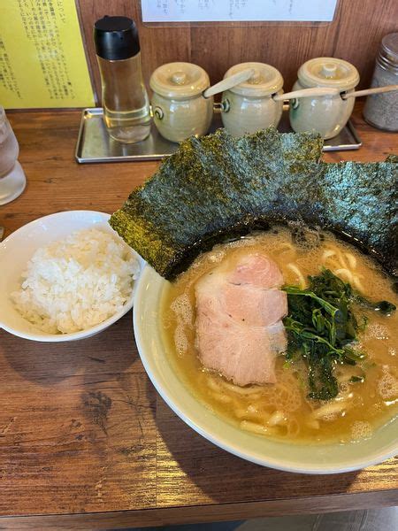 『ラーメン海苔増し、硬め濃いめ』横濱家系らーめん 元喜家 金沢店のレビュー ラーメンデータベース