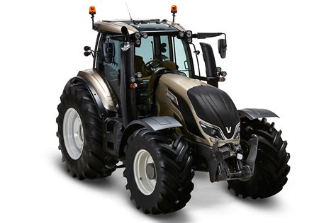 Neue Valtra T Serie Ist Maschine Des Jahres Mauch At