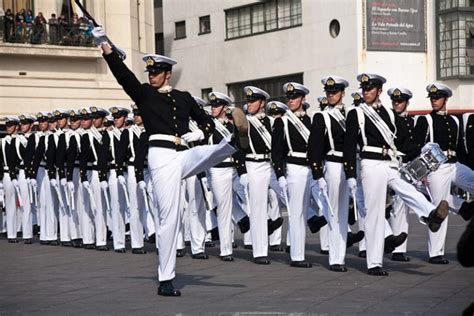 Armada de Chile realizará tradicional desfile en honor al Día de las