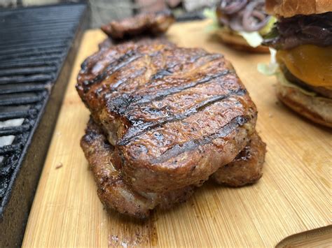 Einfache Schweinesteaks Auf Den Gasgrill Rezept Grillforum Und Bbq