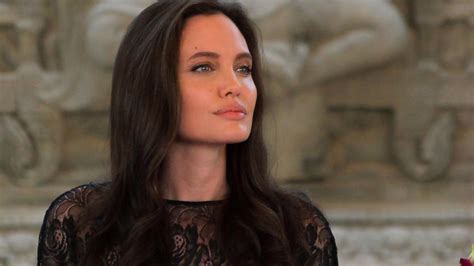 Angelina Jolie Erster öffentlicher Auftritt Seit Der Trennung Von Brad