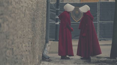 The Handmaid’s Tale Season 1 Finale Recap | POPSUGAR Entertainment