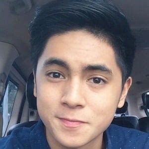 Miguel Tanfelix - Age, Family, Bio | Famous Birthdays