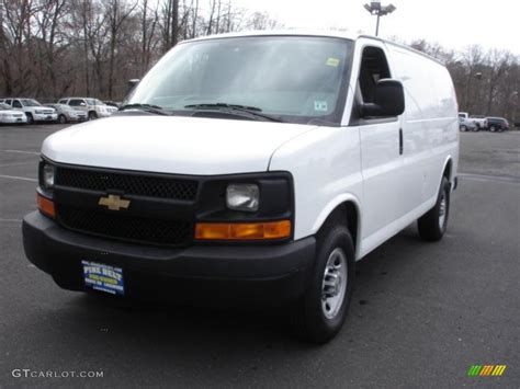 2010 Summit White Chevrolet Express 2500 Work Van 48099315 Photo 3