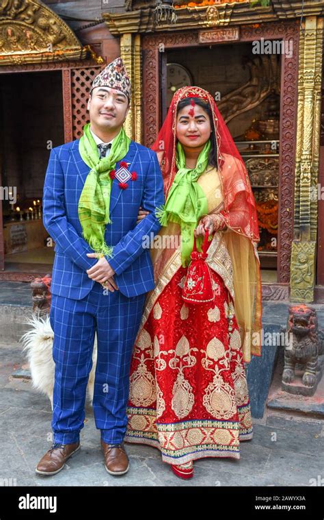 Traditional dress of nepal High Resolution Stock Photography and Images ...