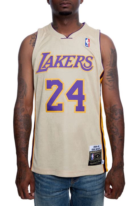 Lakers Jersey Kobe : LA Lakers // Signed Yellow Jersey // Kobe Bryant ...