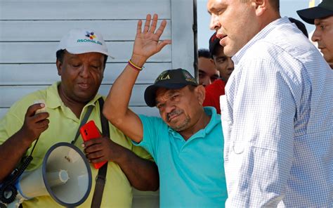 El Futbol Colombiano Celebra La Liberaci N Del Padre De Luis D Az Y