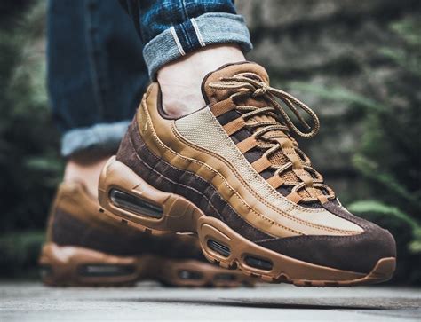 Nike Air Max 95 Baroque Brown 538416 203 Sneakerfiles