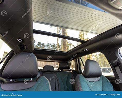 Geely Monjaro editorial photography. Image of panoramic - 312979892